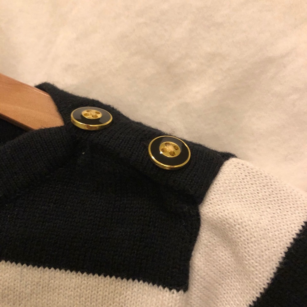 Chaps Classics Sweater - Picture 4 of 8